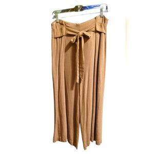 SHEIN Elegant Tan Wide-Leg Pants with Belt Size L